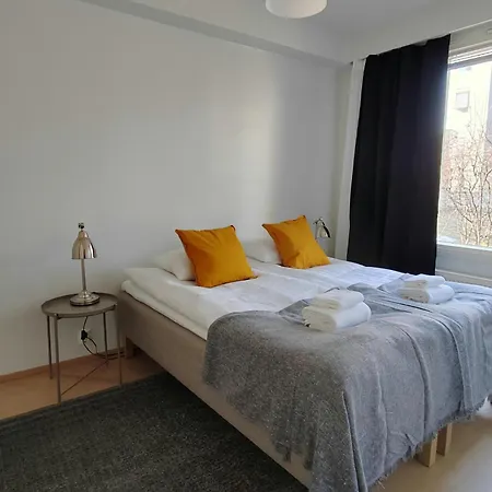 Apartment For 4 With Sauna